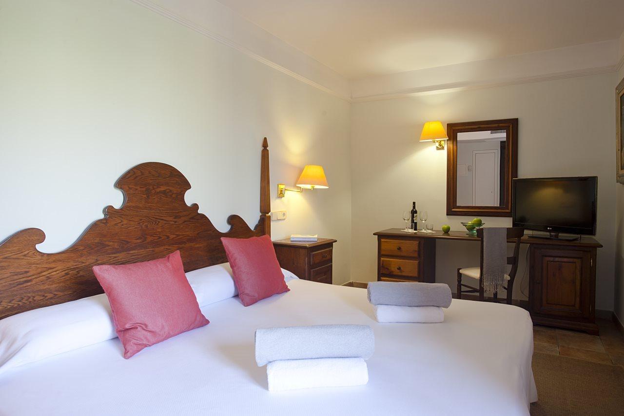 Cala de Sant Vicenc Hotel Cala Sant Vicenc - Adults Only מראה חיצוני תמונה