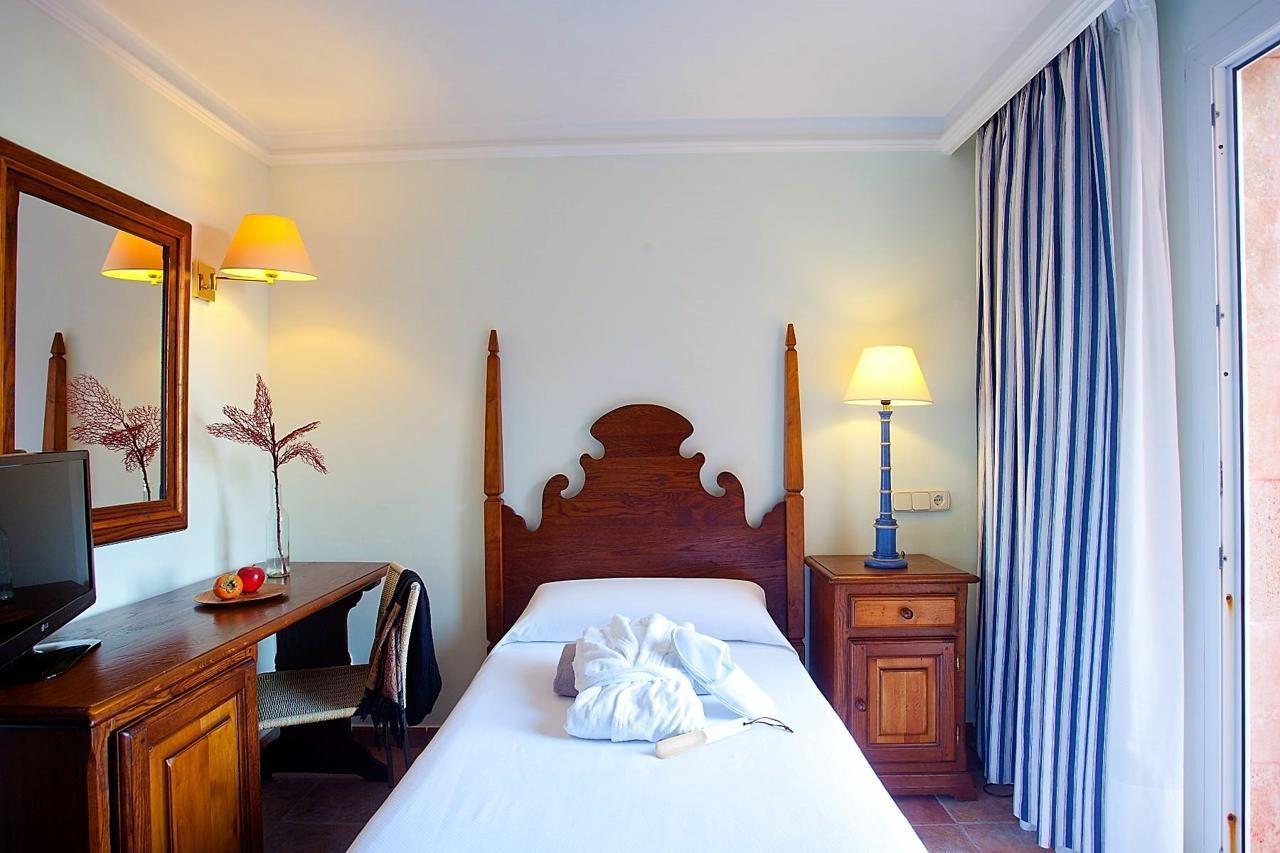 Cala de Sant Vicenc Hotel Cala Sant Vicenc - Adults Only מראה חיצוני תמונה